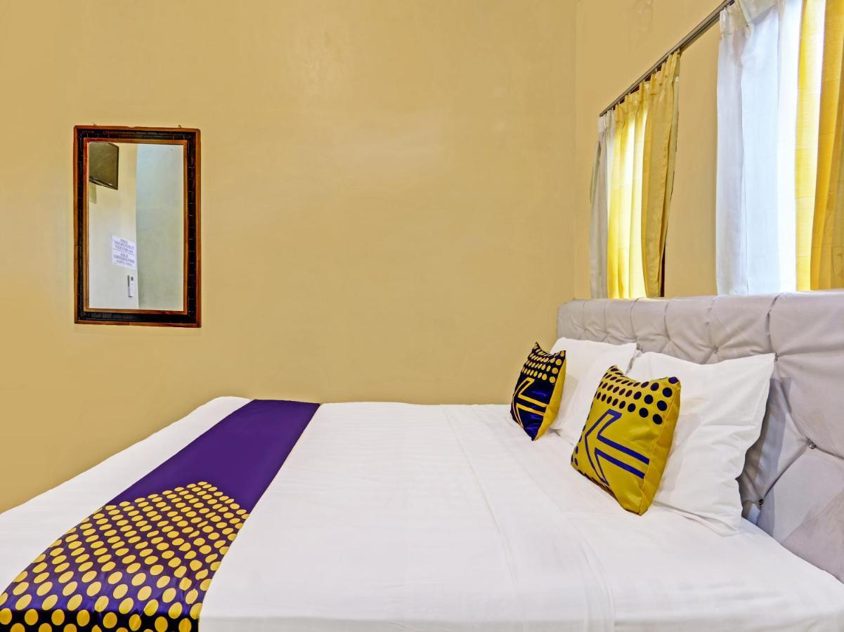 SPOT ON 91337 Pandu Homestay Klaten Wonogiri Exterior foto